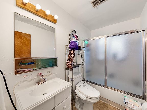 3rd image of 1617 Cavallo Road
