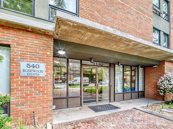 4th image of 540 S 14th Ave SW #420