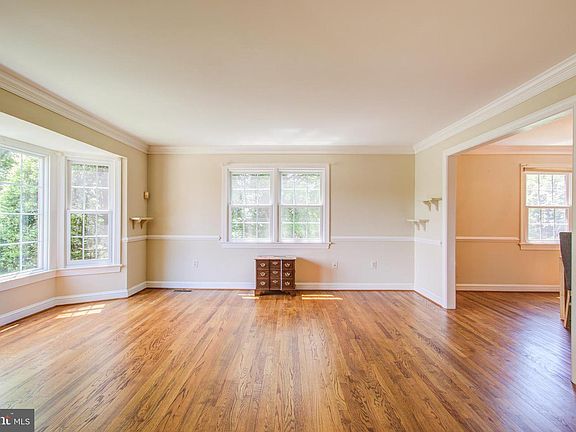 2nd image of 22412 Rolling Hill Ln