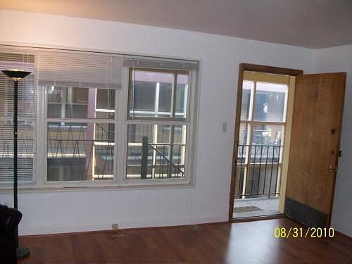 2nd image of 1209 N Harlem Ave APT 2