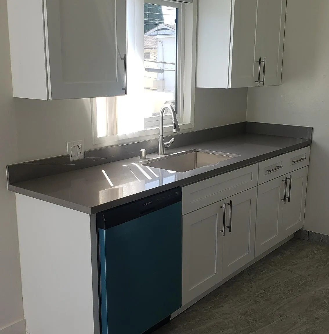 1 bed, 575 sqft, $1,895 — Photo 2