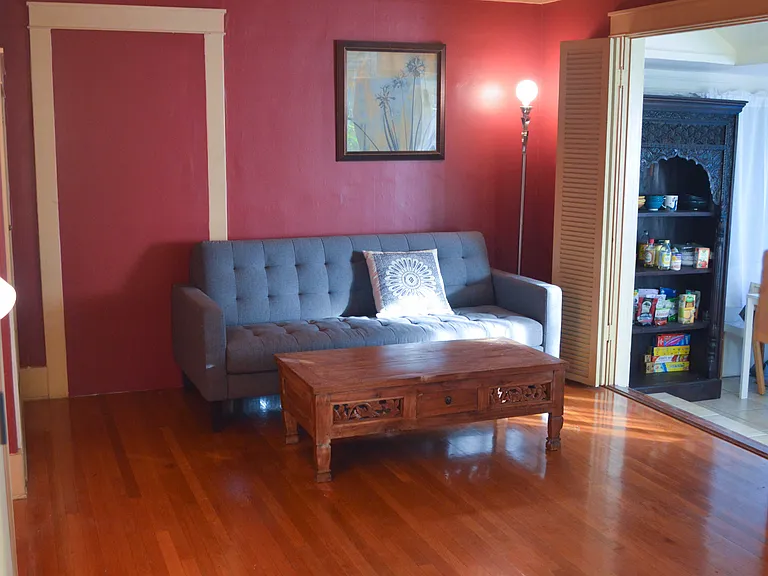610 Lindaraxa Park — Photo 3