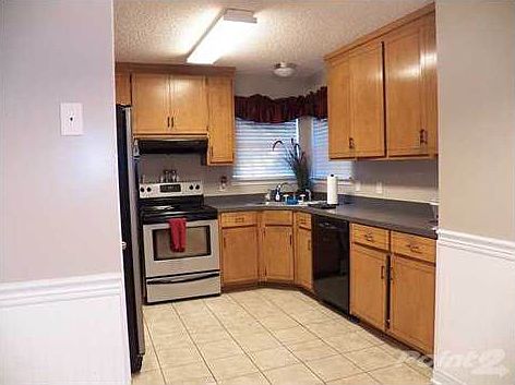 4th image of 6718 Greenwell St