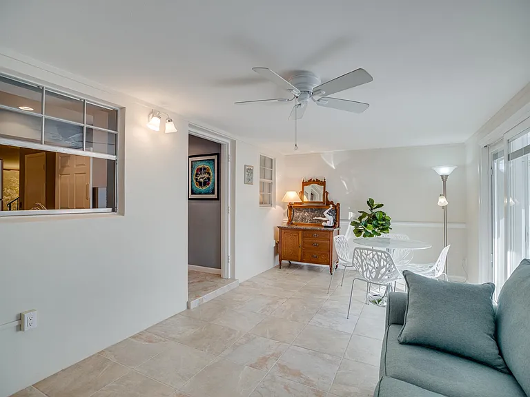 2722 Cardinal Dr — Photo 28