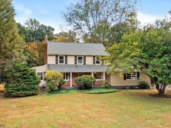 17 Cherry Brook Dr, Montgomery Twp., NJ 08540