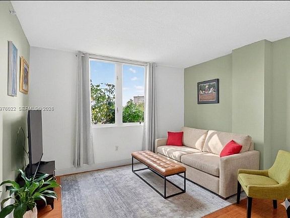 4th image of 2630 SW 28th Street Rd #51