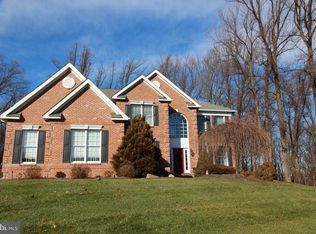 75 Clivedon Ln, Phoenixville, PA 19460