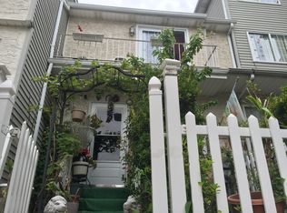 47 Scenic Ln, Staten Island, NY 10304