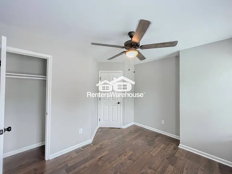 1054 Ivaloo St — Photo 20