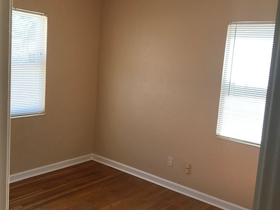 4th image of 4824 1st Ave N