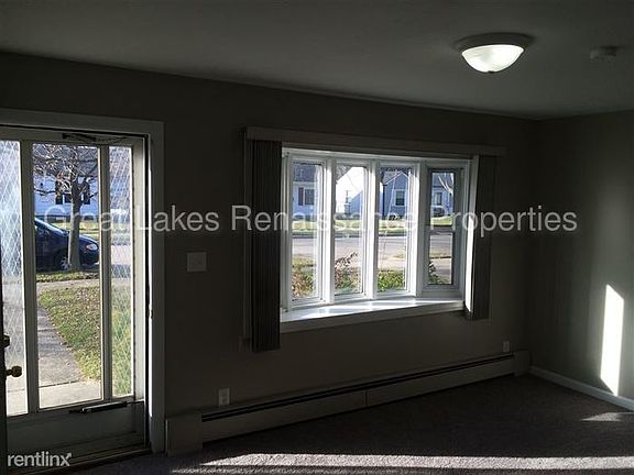 5th image of 26620 Woodmont St