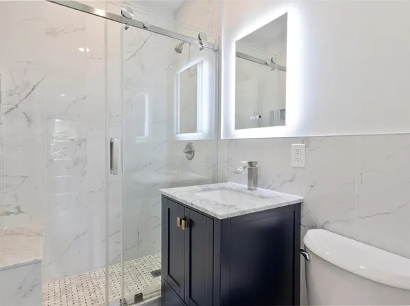 68-02 Jay Avenue image 4 of 17