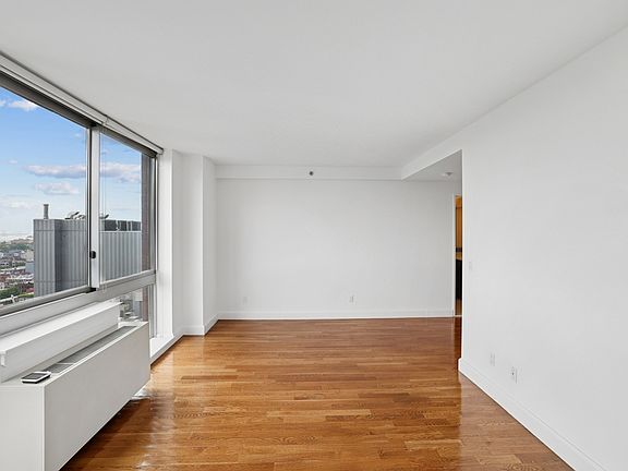4th image of 225 Schermerhorn St APT 7H