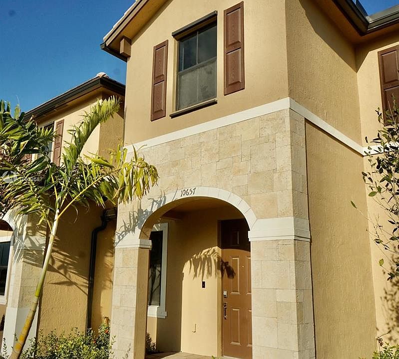 1st image of 10657 W 32nd Ln #10657