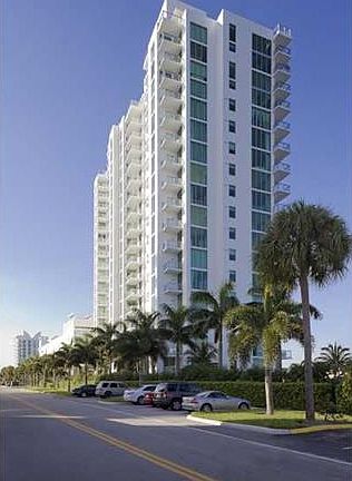 3rd image of 7930 E East Dr #120