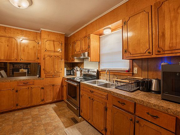 8th image of this home