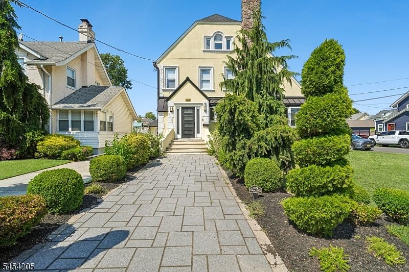 1st image of 877 Park Ave