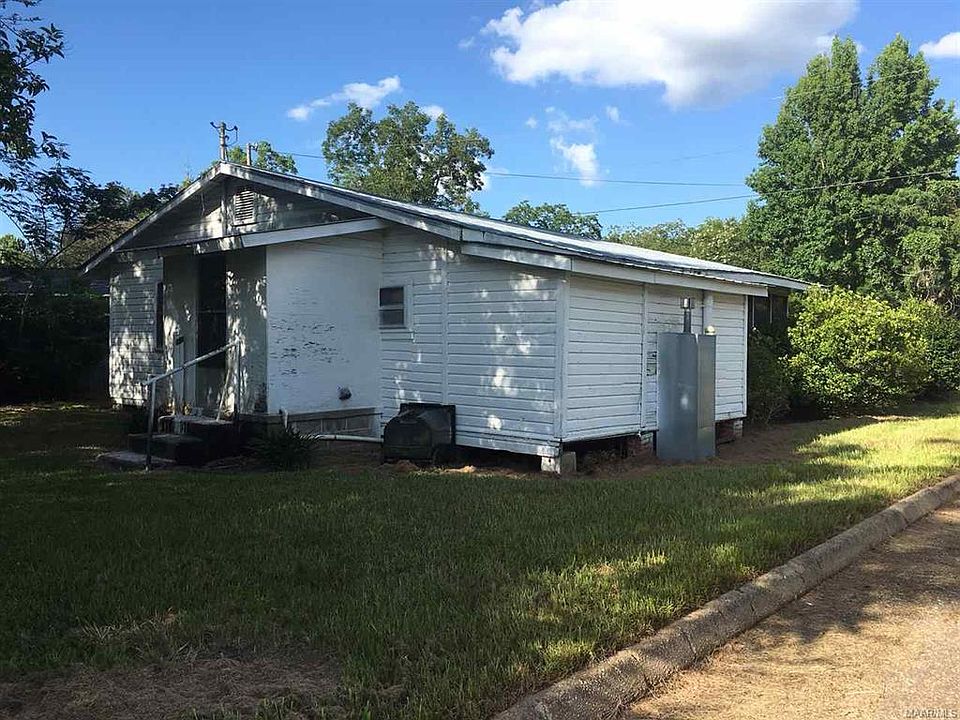 2nd image of 304 Dry St