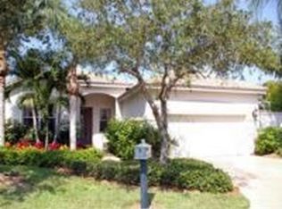 1717 York Island Dr, Naples, FL 34112