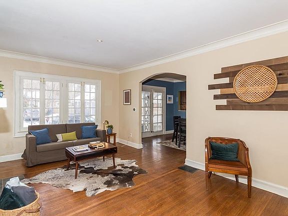 3rd image of 4933 Guilford Ave