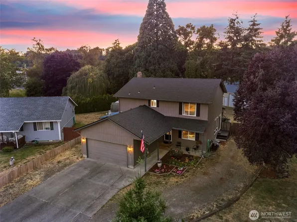 1833 Hawthorne Court, Woodland, WA 98674