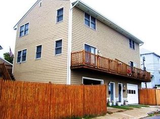 9 Doctor St, Fall River, MA 02720
