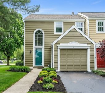 2 Greenwich Ct, Oakmont, PA, 15139