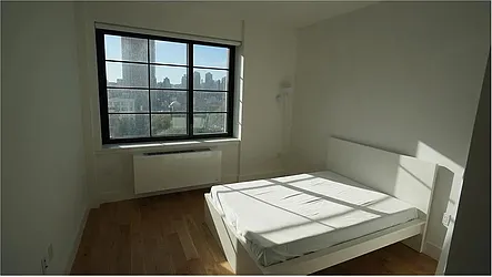 Rented by R New York