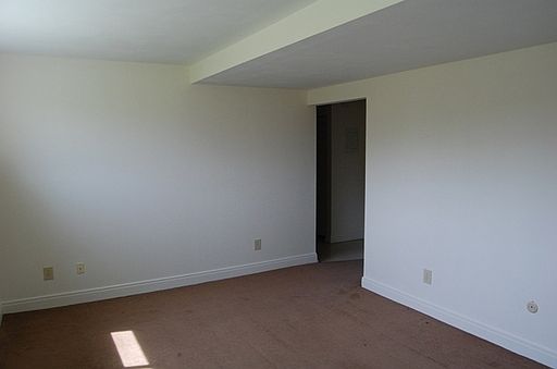 2nd image of 933 Us Route 11 APT G1
