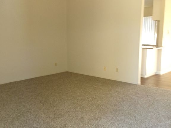 4th image of 8011 Lan Ark Dr APT B