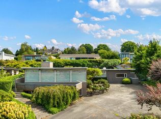 8430 Midland Rd, Medina, WA 98039