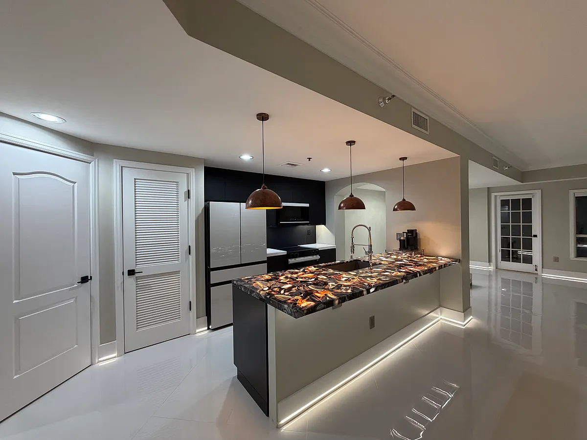 Building Photo - 30 Strada Di Villaggio #349