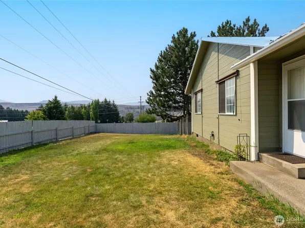 5 Sand Flat Road, Omak, WA 98841