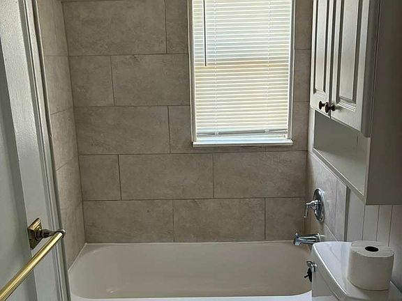 3rd image of 4431 Eldone Rd