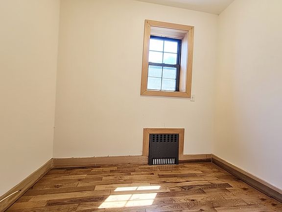 5th image of 1140 Saint Johns Pl APT 18