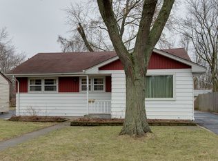 857 E Hawley St, Mundelein, IL