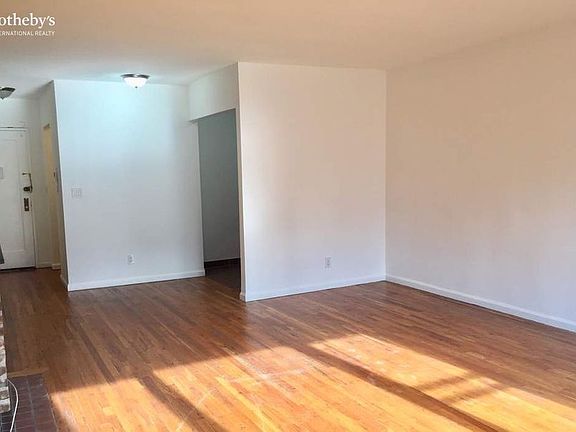 3rd image of 41 W 71st St APT 5B
