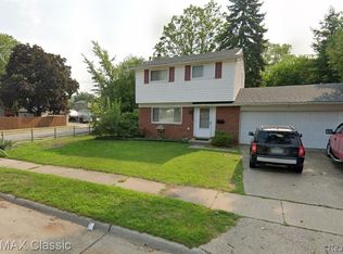 4911 Moore St, Wayne, MI 48184
