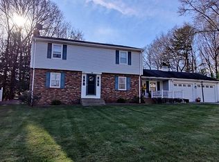 24 Morpheus Dr, Cumberland, RI 02864