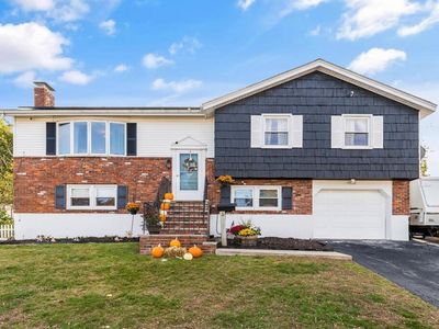 3 Gables Cir, Salem, MA, 01970