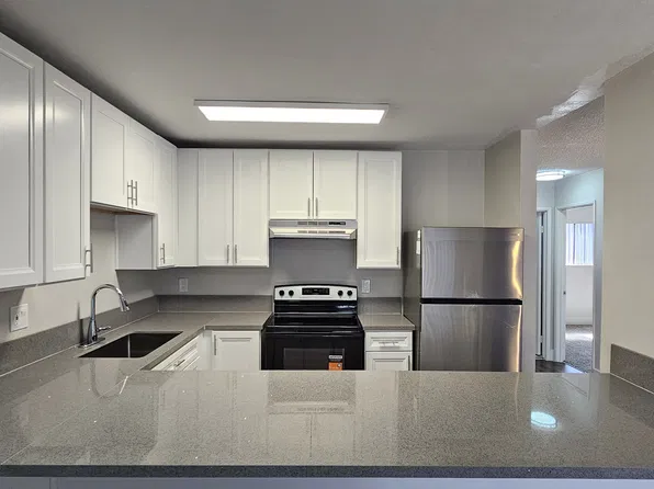 4061 Van Dyke Ave APT 5, San Diego, CA 92105