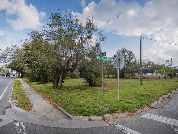 5th image of 900 Blk E Hatton St