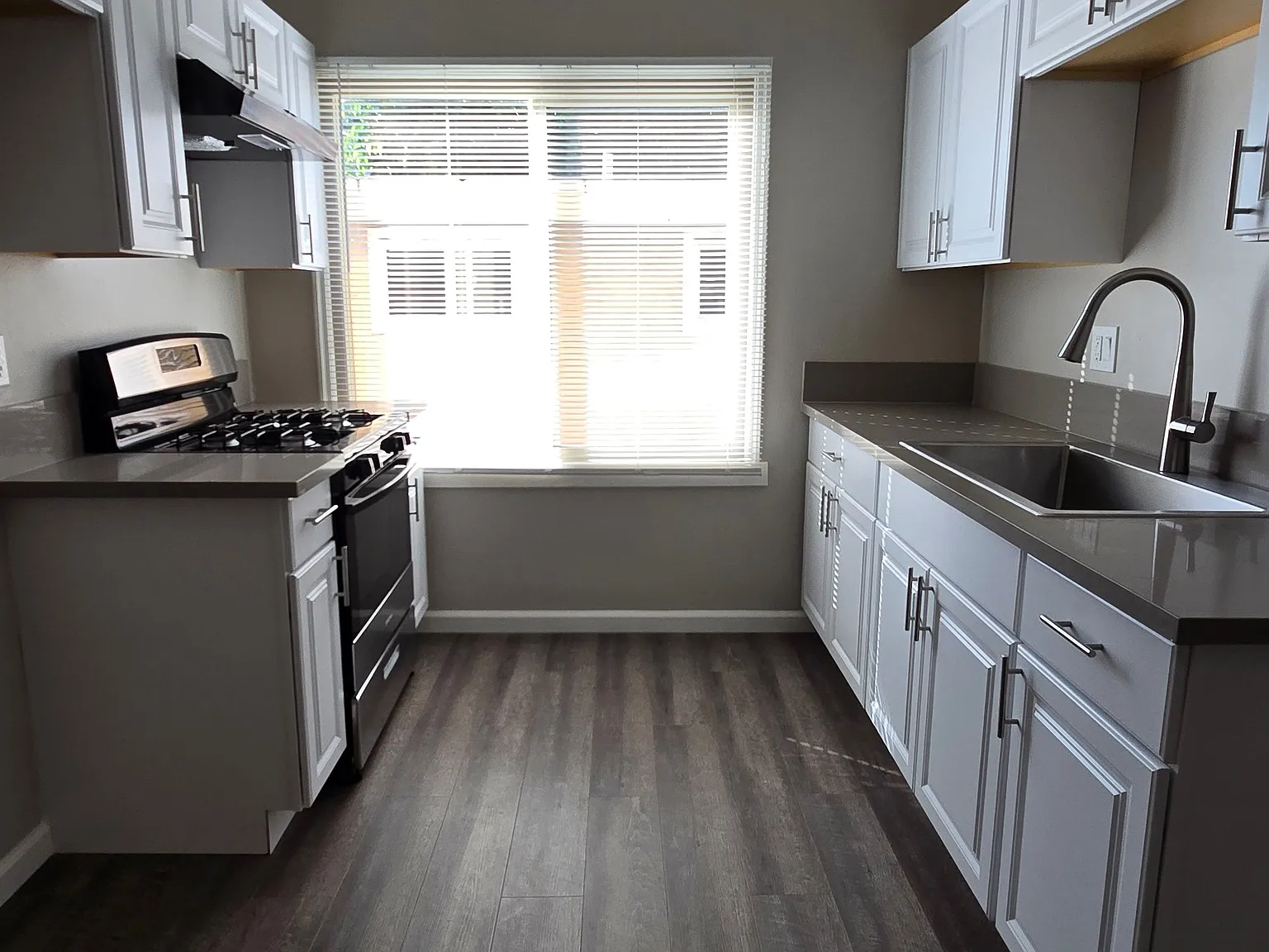 2 bed, $2,195 — Photo 4