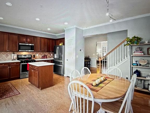 3rd image of 1777 Highlands View Dr SE
