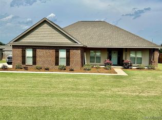 4550 Hogan Rd, Deatsville, AL 36022