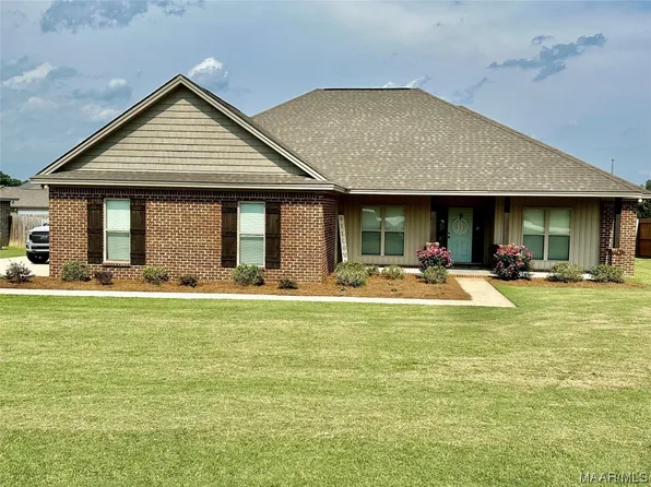 4550 Hogan Rd, Deatsville, AL 36022