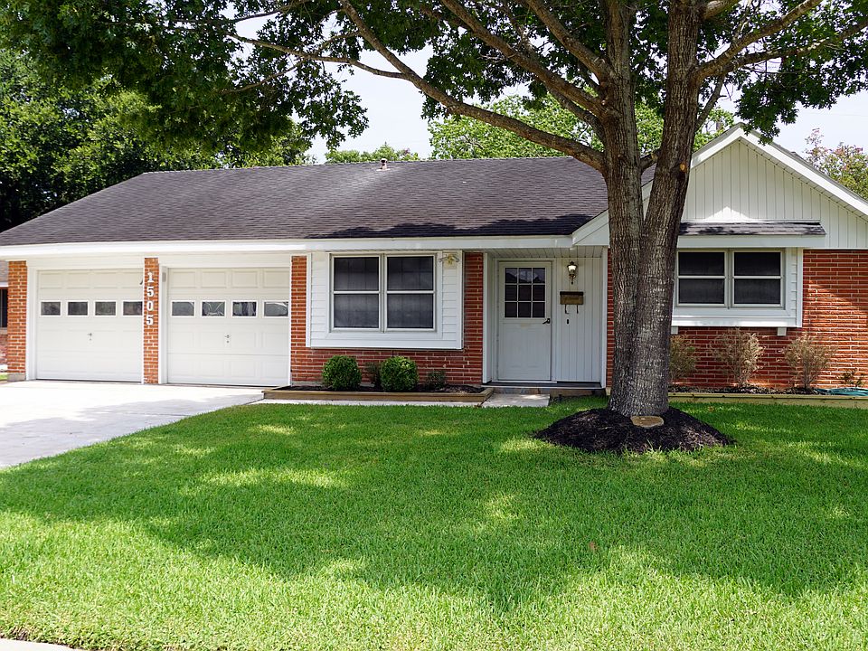 1st image of 1505 Deer Ave