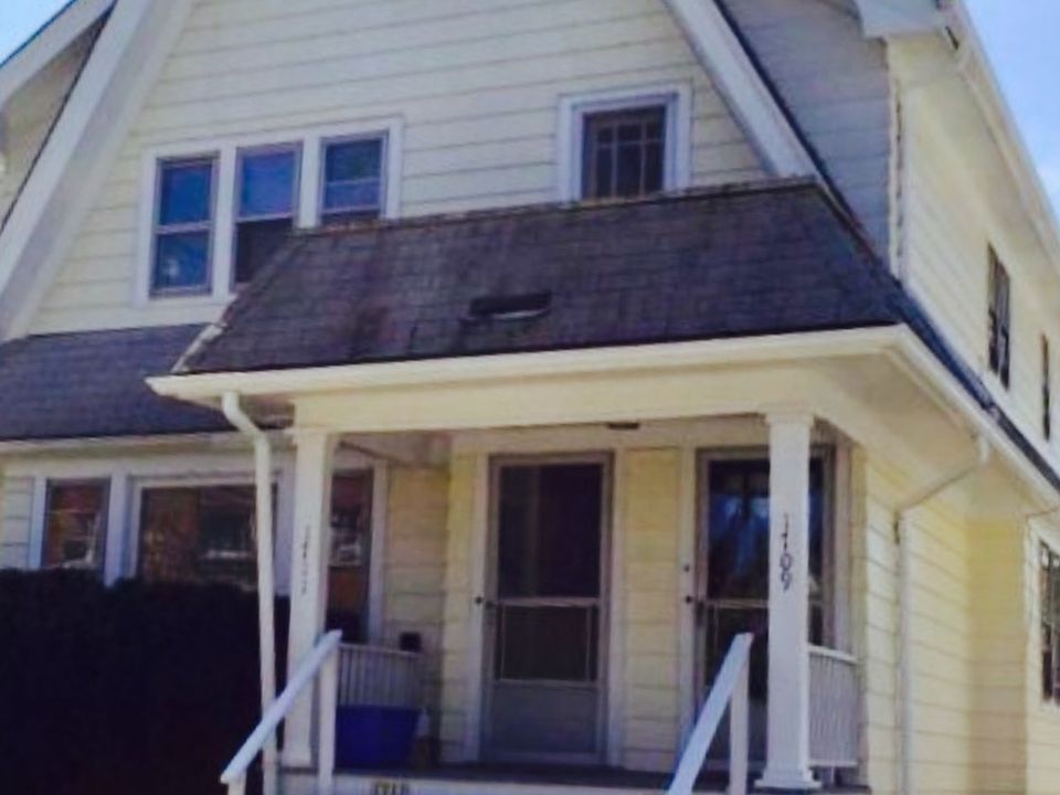 1st image of 1709 E Newton Ave