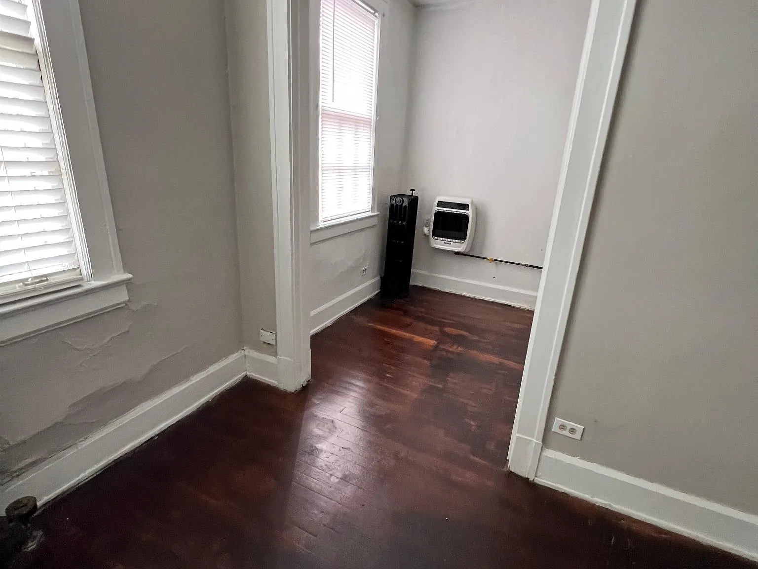 3429 Lee Rd — Photo 3