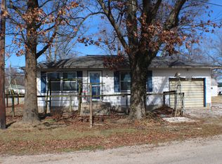 104 E Walnut St, Noble, IL 62868